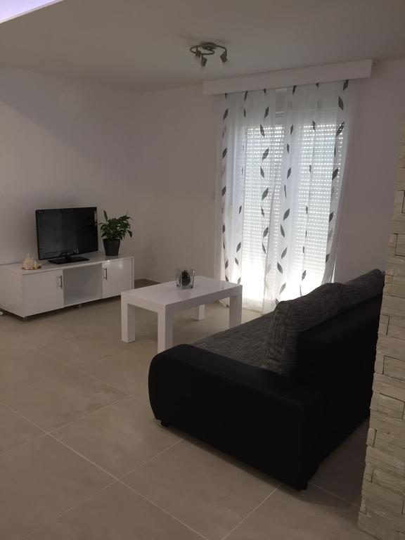 Apartment Brno Pula Eksteriør billede